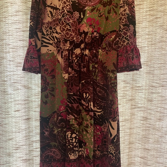 Eci Dress - Picture 2 of 4